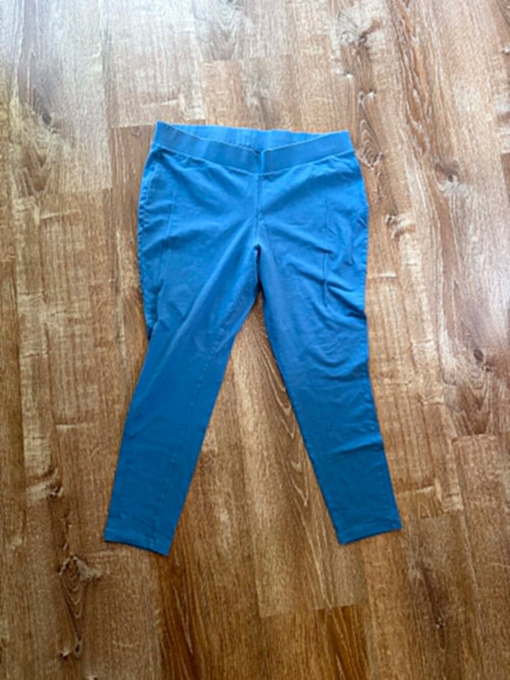 Torrid EUC size 3 Powder Blue leggings